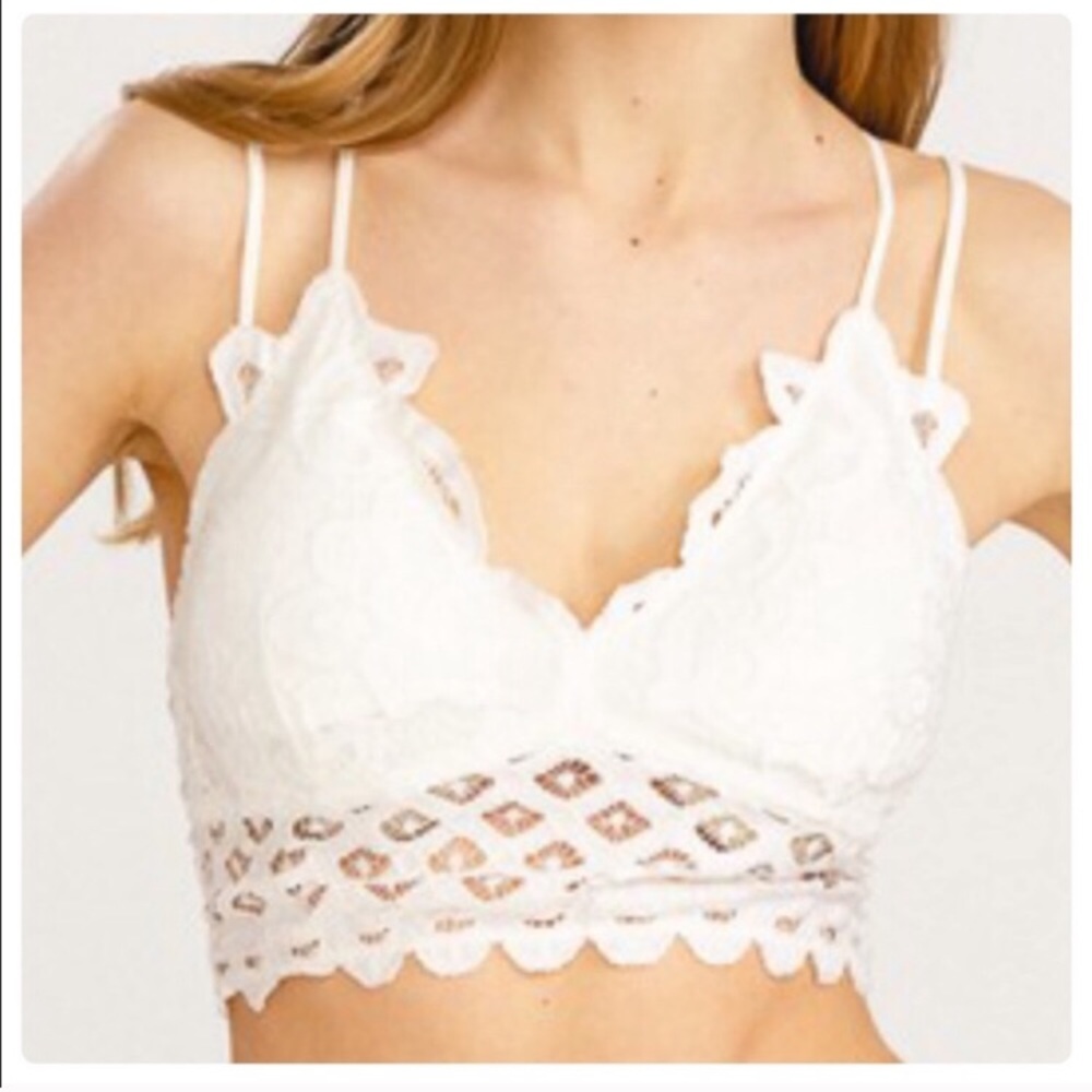 Ivory Bralette 💕